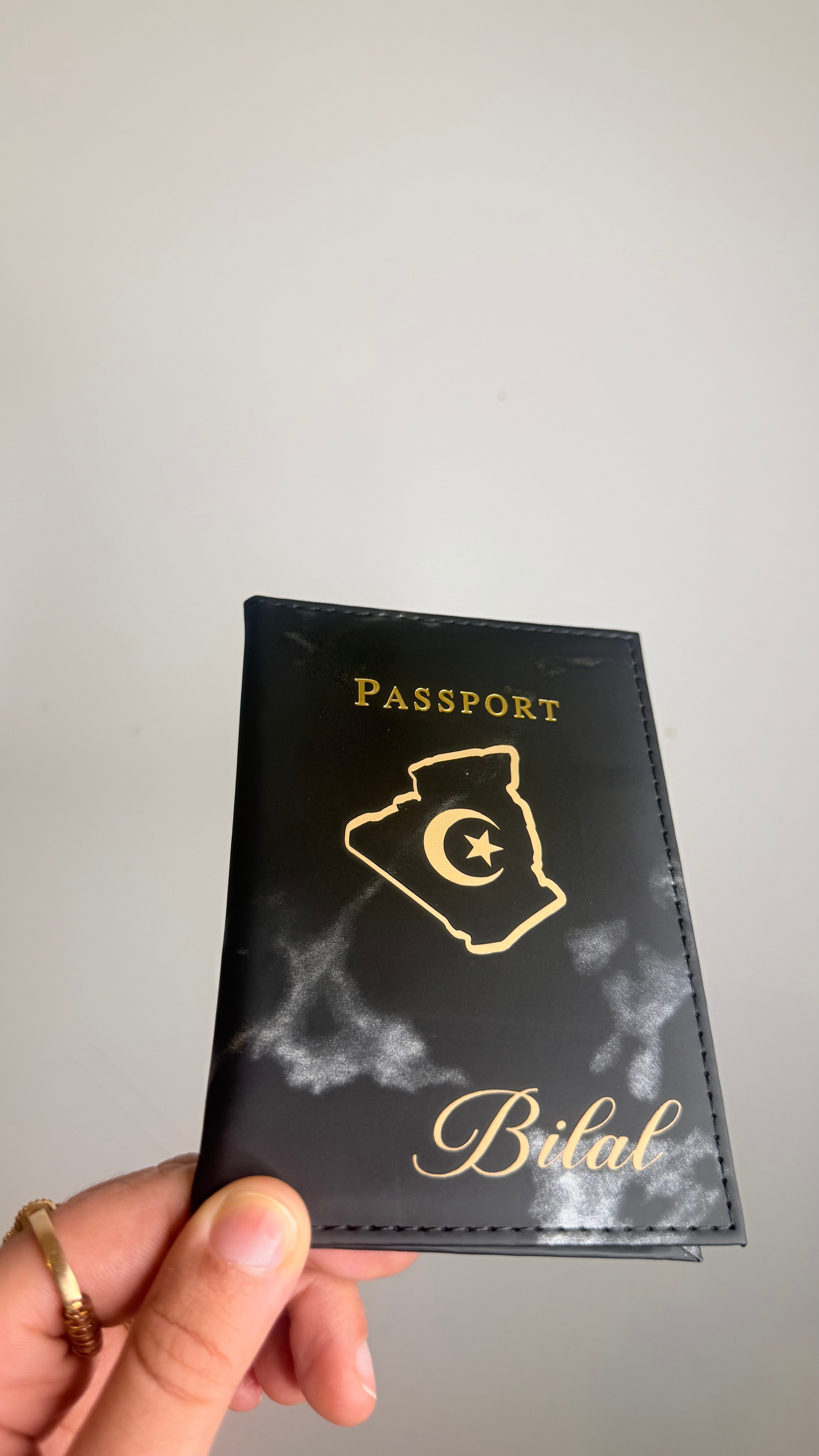 Protège Passeport Personnalisé – Idéal pour Voyages et Cadeaux
