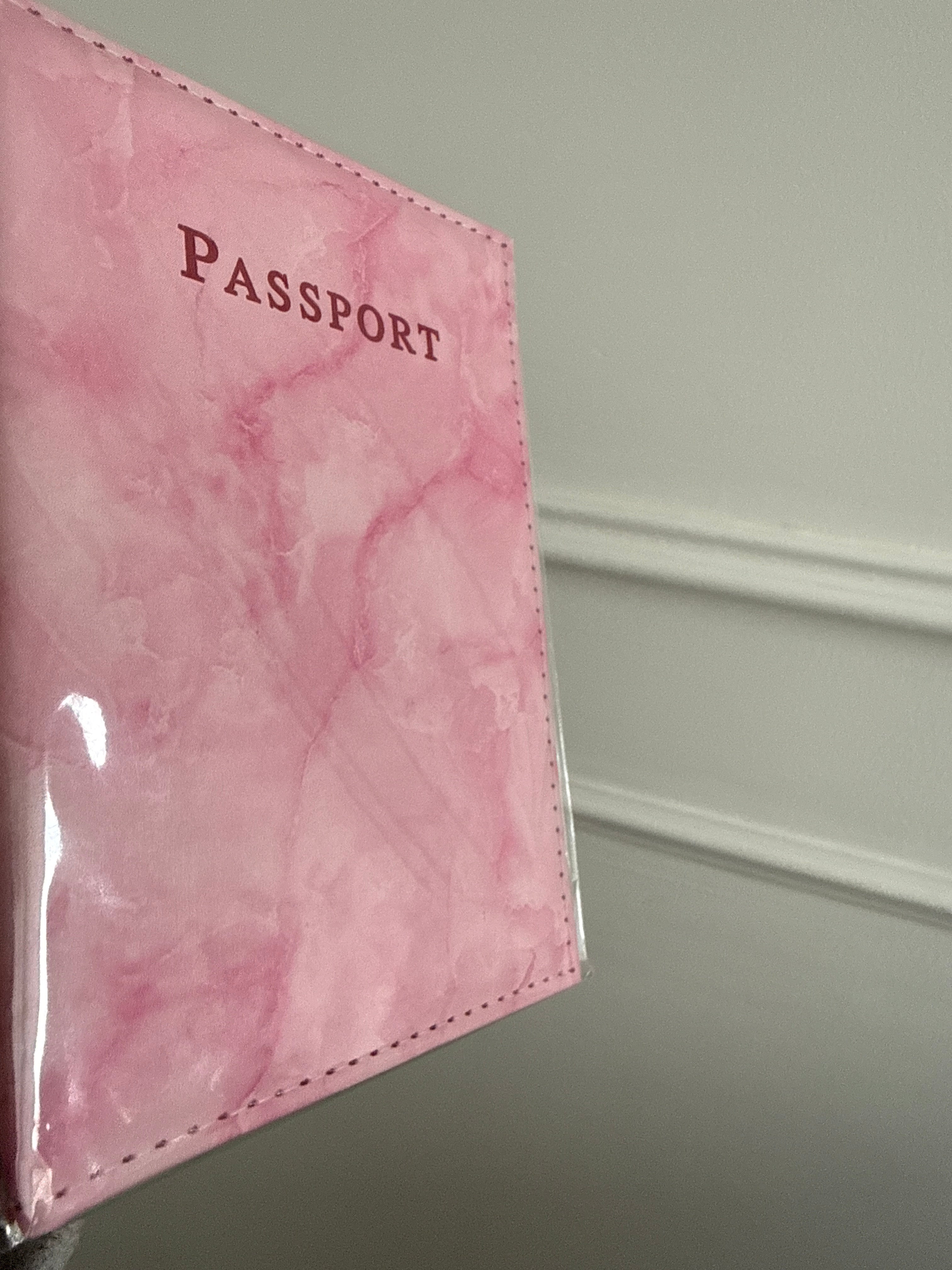 Protège Passeport Personnalisé – Idéal pour Voyages et Cadeaux